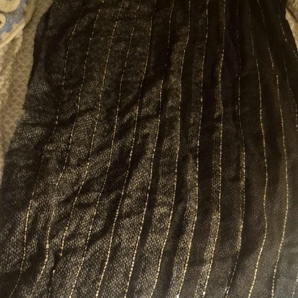 Steve Madden Black and Gold Scarf